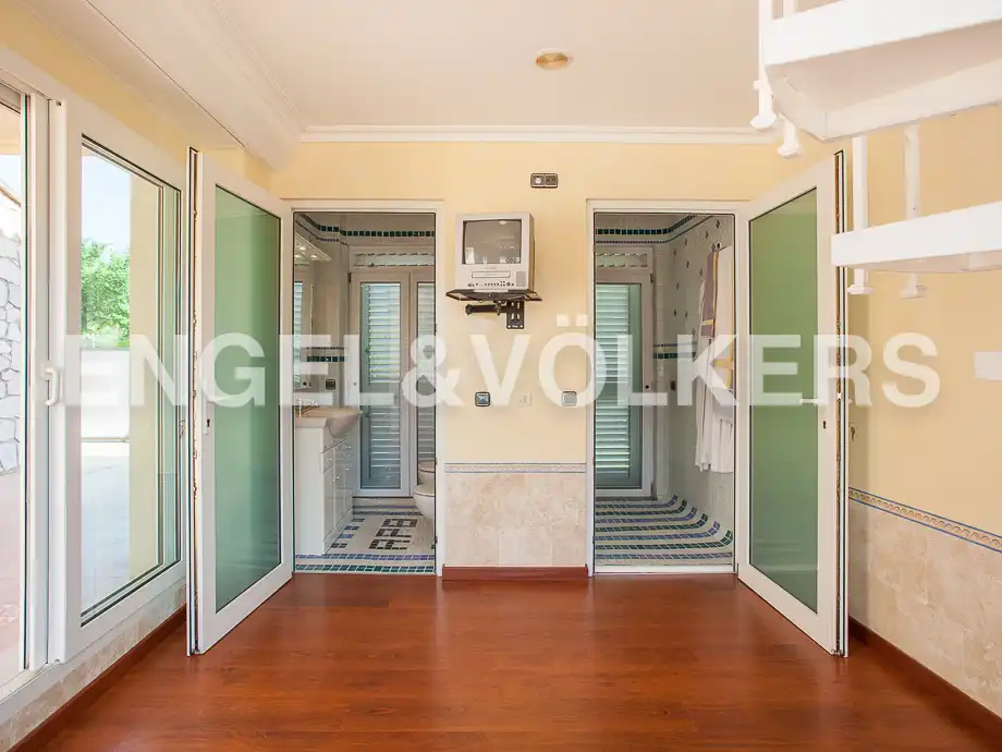 Baño de Casa o chalet en venta en Serra con Calefacción, Jardín privado y Trastero