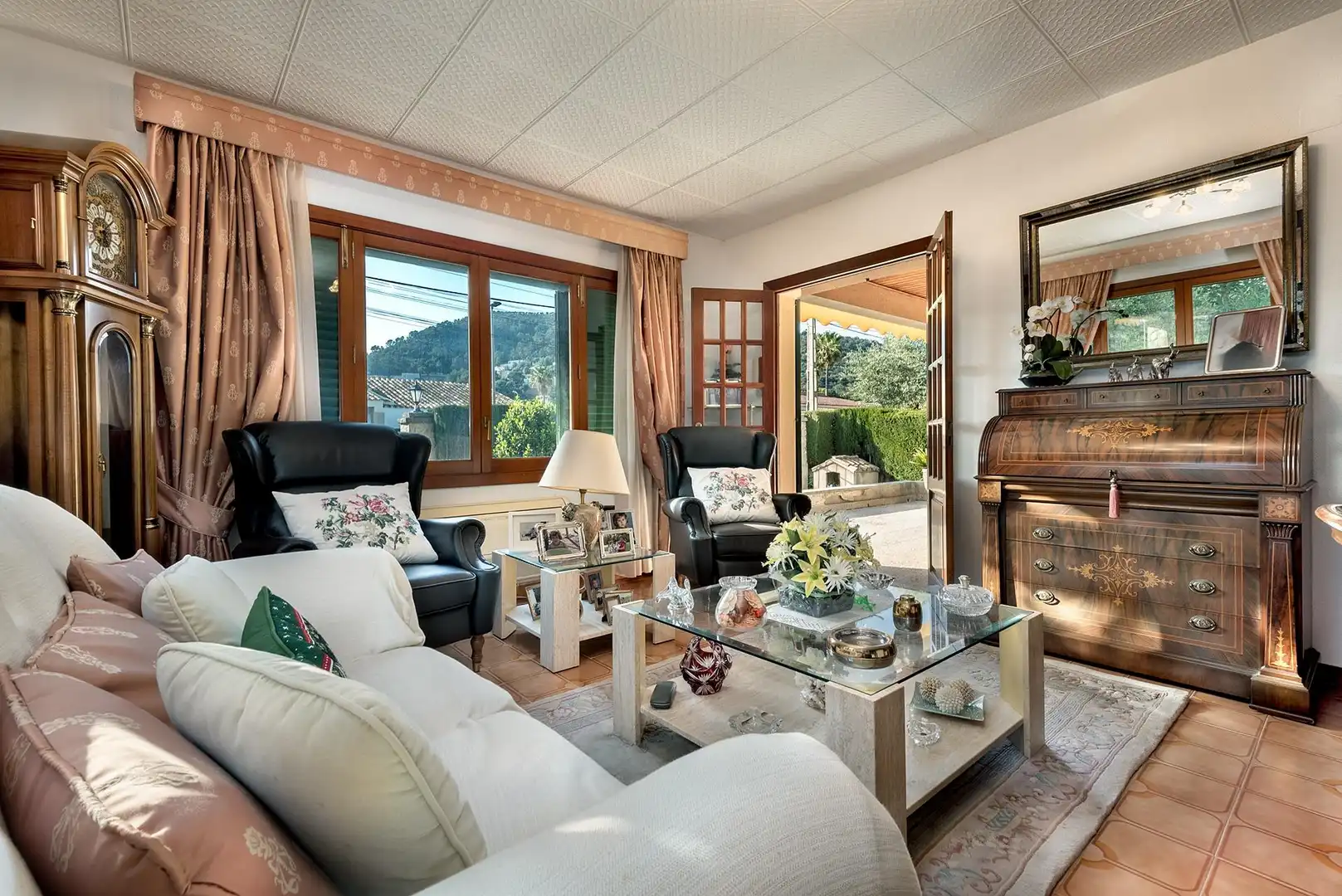 Sala de estar de Casa o chalet en venta en Bunyola con Aire acondicionado, Calefacción y Jardín privado