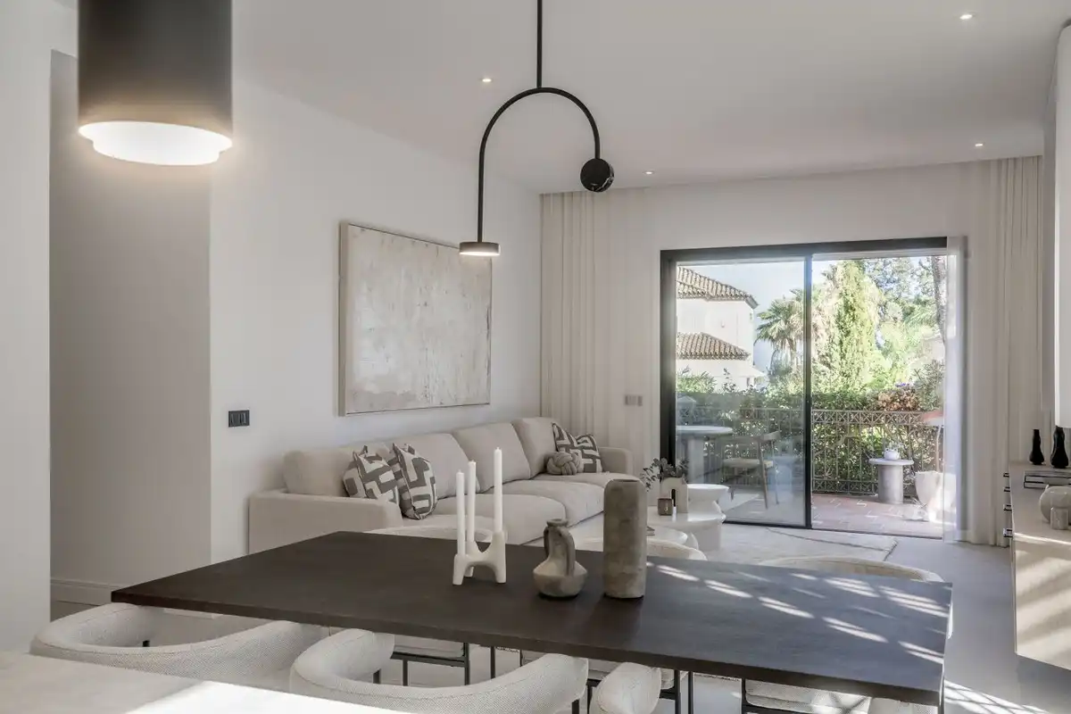 Sala d'estar de Planta baixa en venda en Marbella