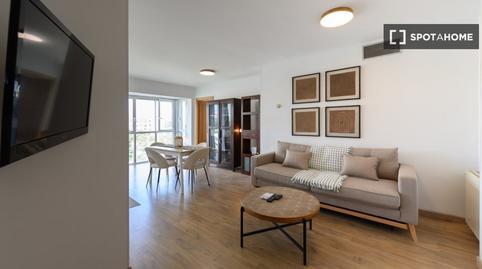 Foto 2 de Piso de alquiler en Concepción, Madrid