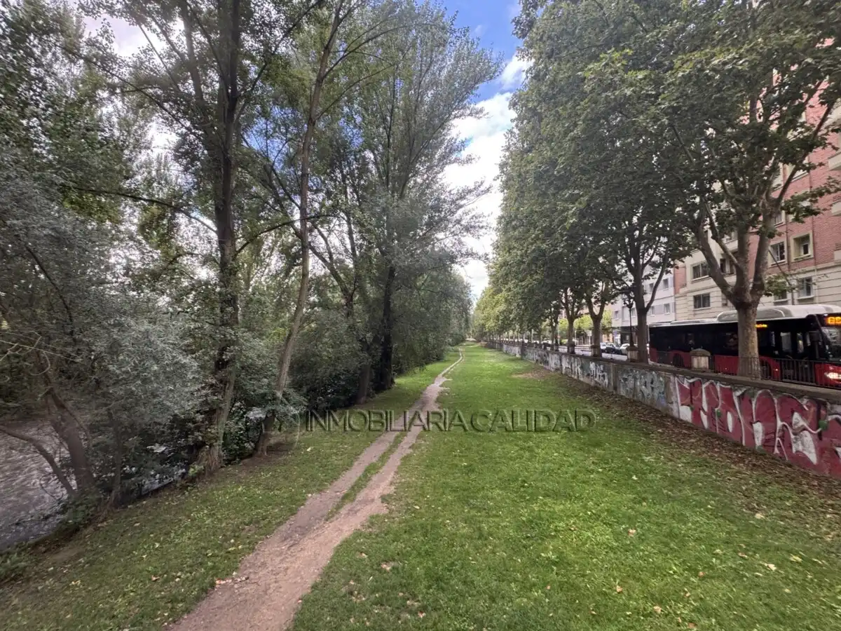 Wohnung zur Miete in Burgos mit Heizung und Möbliert