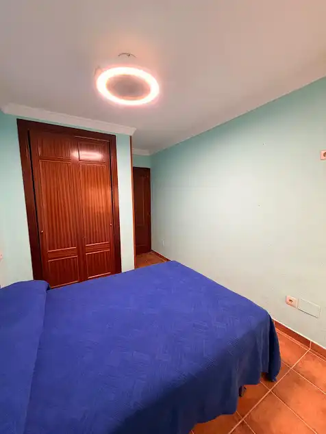 Dormitori de Pis en venda en Marbella amb Jardí privat, Terrassa i Piscina
