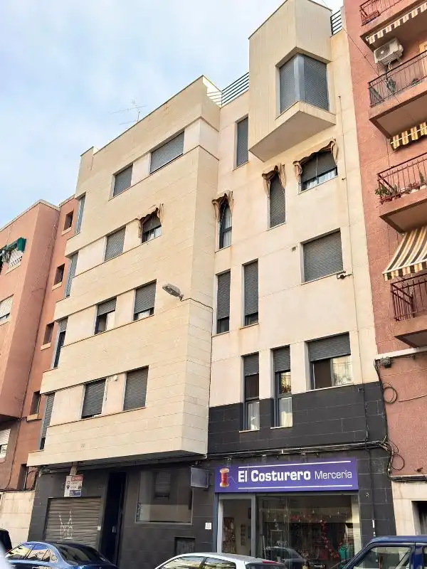 Vista exterior de Pis en venda en Elche / Elx amb Aire condicionat, Calefacció i Forn