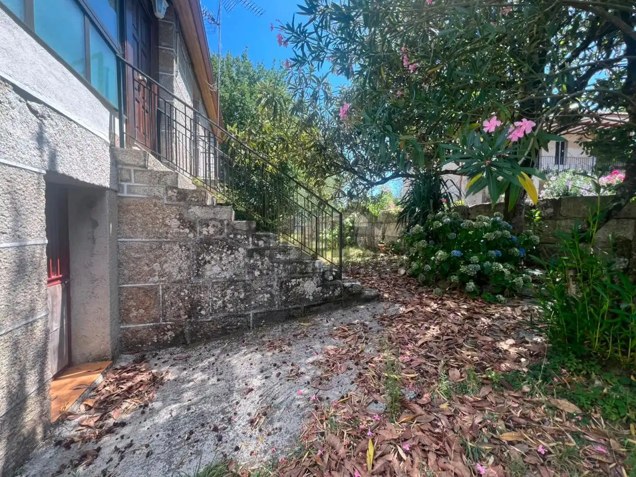 Exterior view of Houses for sale in Amoeiro  with Heating, Private garden and Furnished