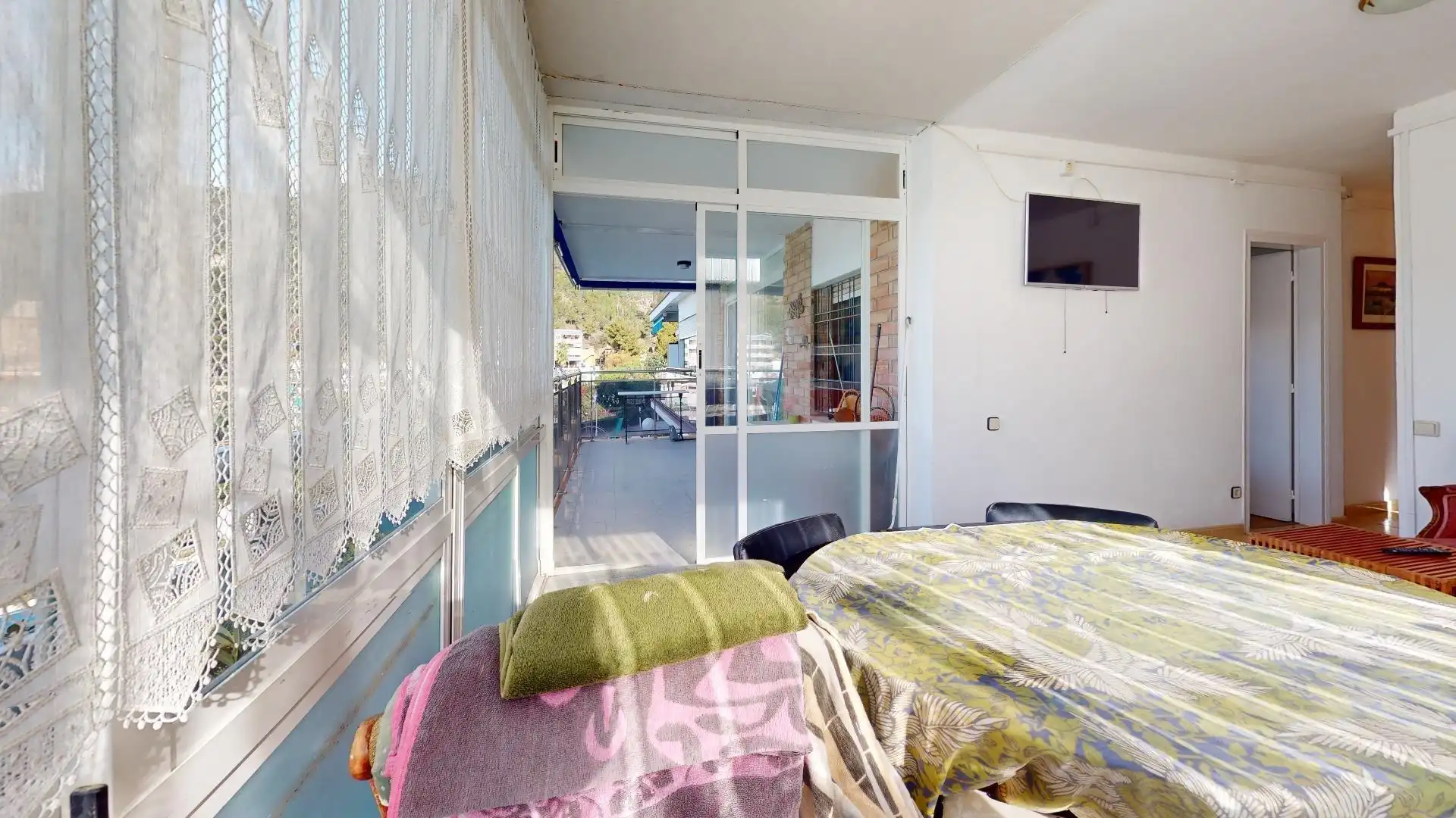 Habitación de Piso en venta en Castelldefels con Terraza, Balcón y Piscina comunitaria