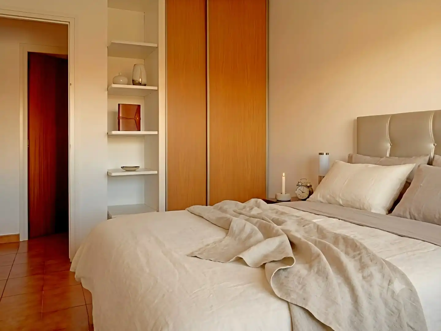 Schlafzimmer von Dachboden zur Miete in Palafrugell mit Terrasse, Möbliert und Ofen