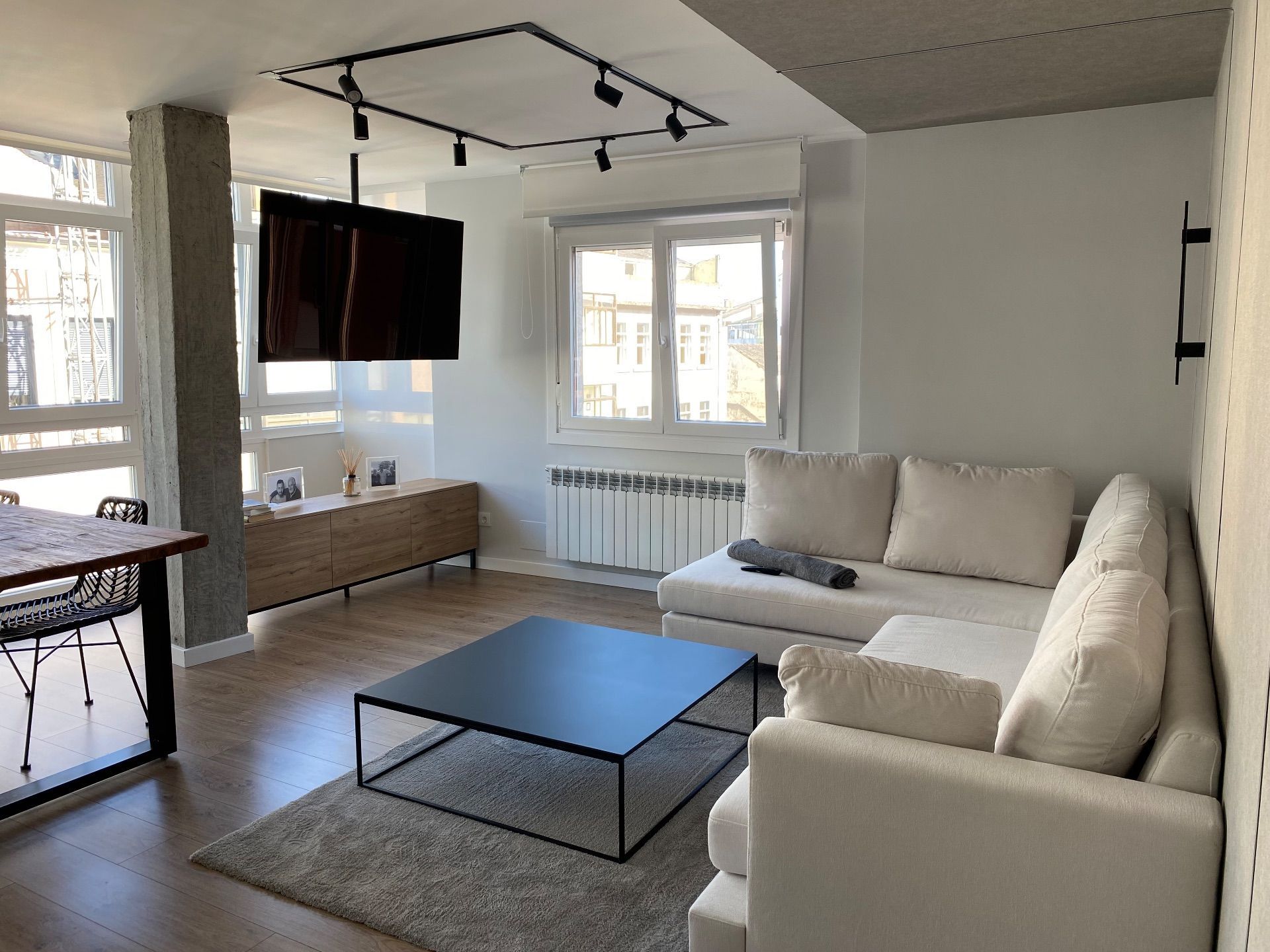 Sala d'estar de Pis en venda en Lugo Capital amb Calefacció, Traster i Moblat