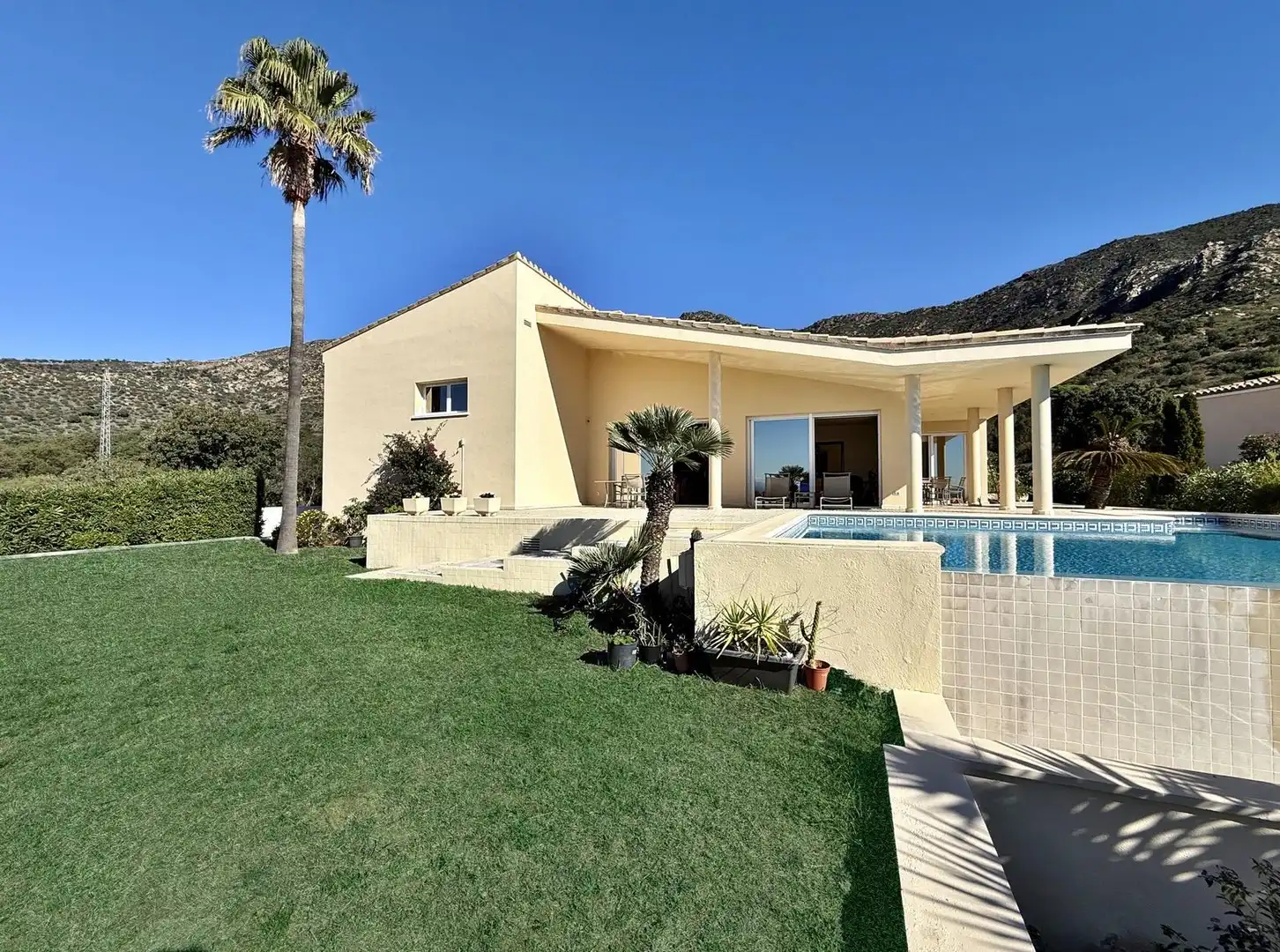 Chalet con piscina en venta en Palau-saverdera, imagen 5