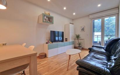 Living room of Flat for sale in Donostia - San Sebastián   with Heating, Terrace and Storage room