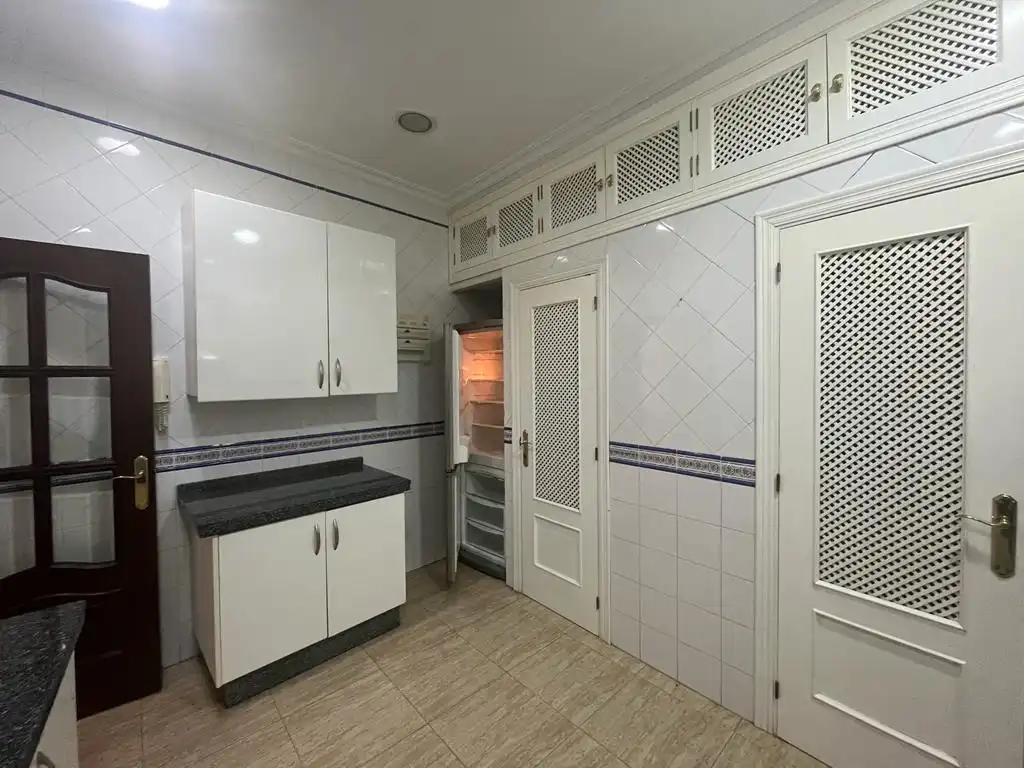 Appartamento con terrazza in vendita a Centro, imagen 4