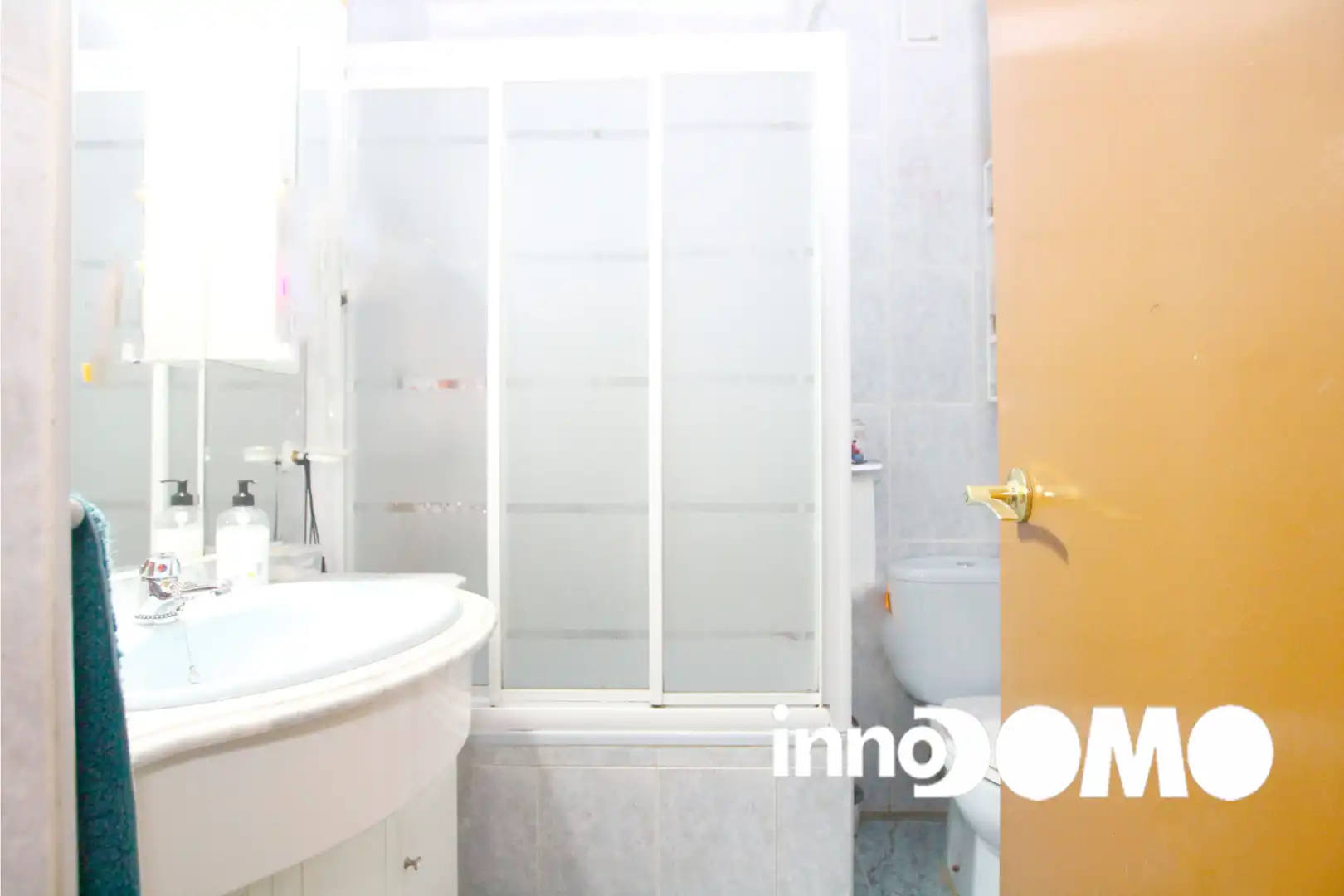 Baño de Piso en venta en Getafe con Calefacción y Terraza