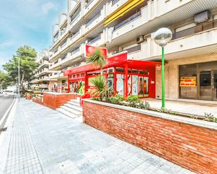 Vista exterior de Local en venda en Salou