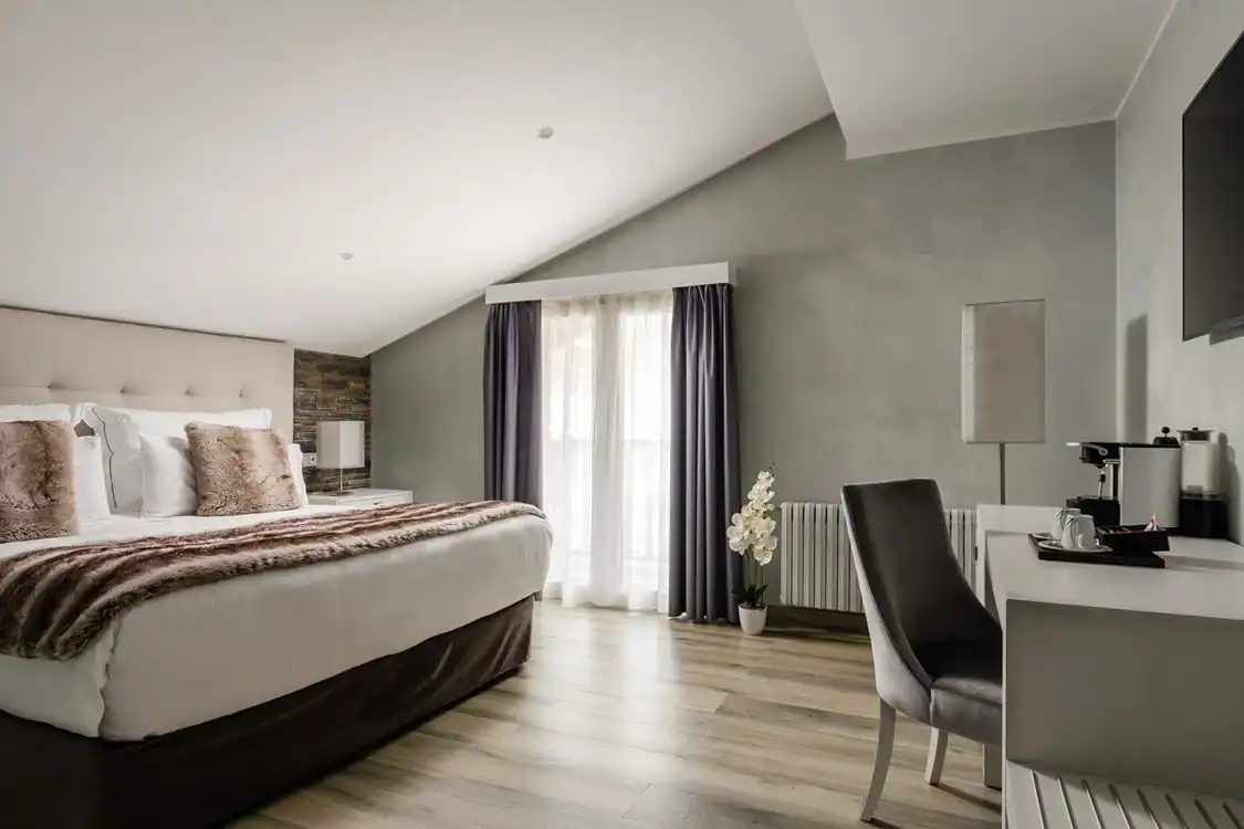 Hotel for sale in Santa Coloma, imagen 7