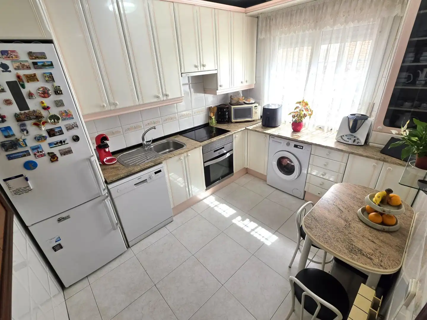 Kitchen of Detached homes for sale in Valdemoro  with Air Conditioner, Heating and Terrace