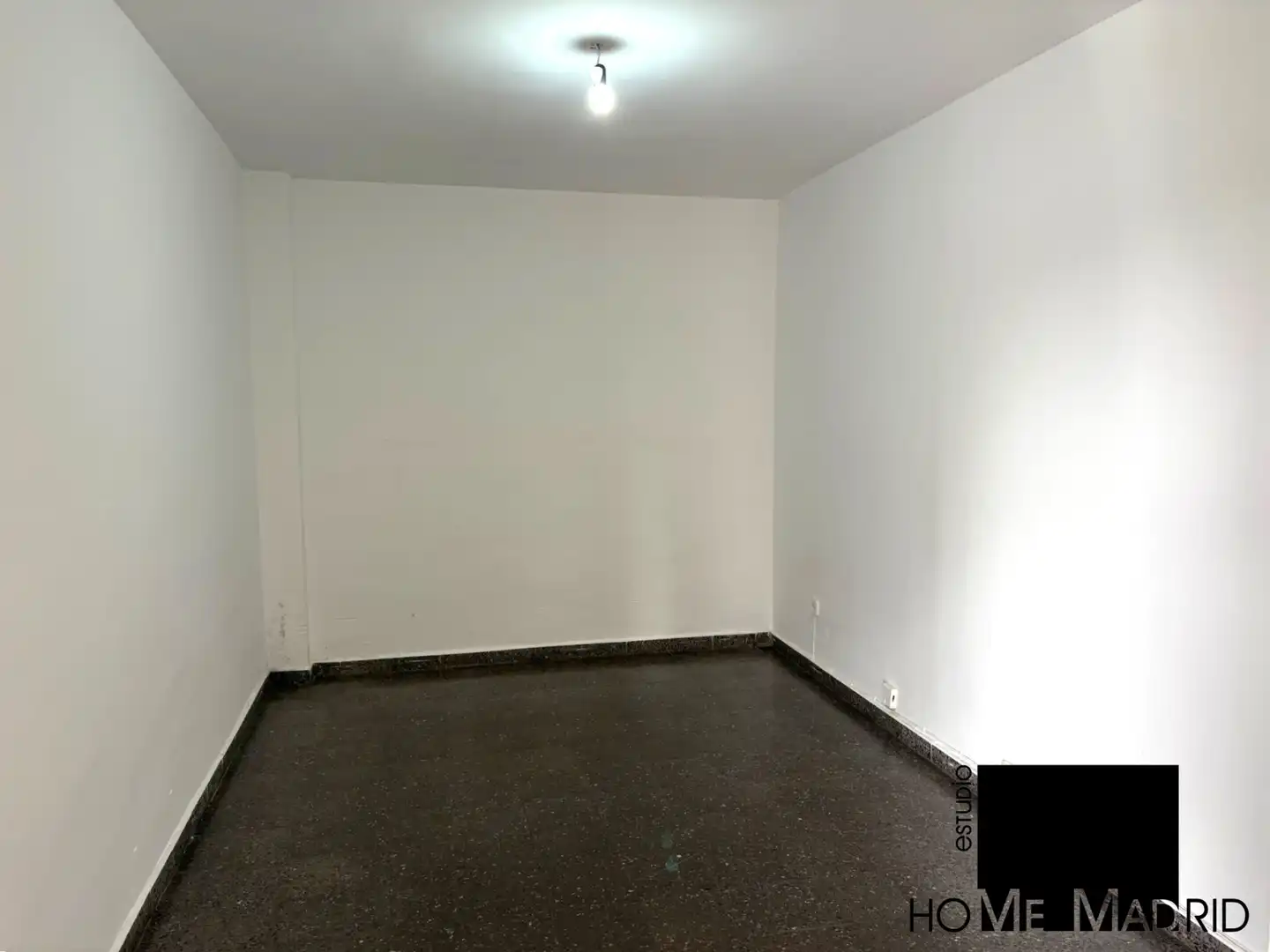 Habitación de Piso en venta en Madrid con Calefacción y Terraza