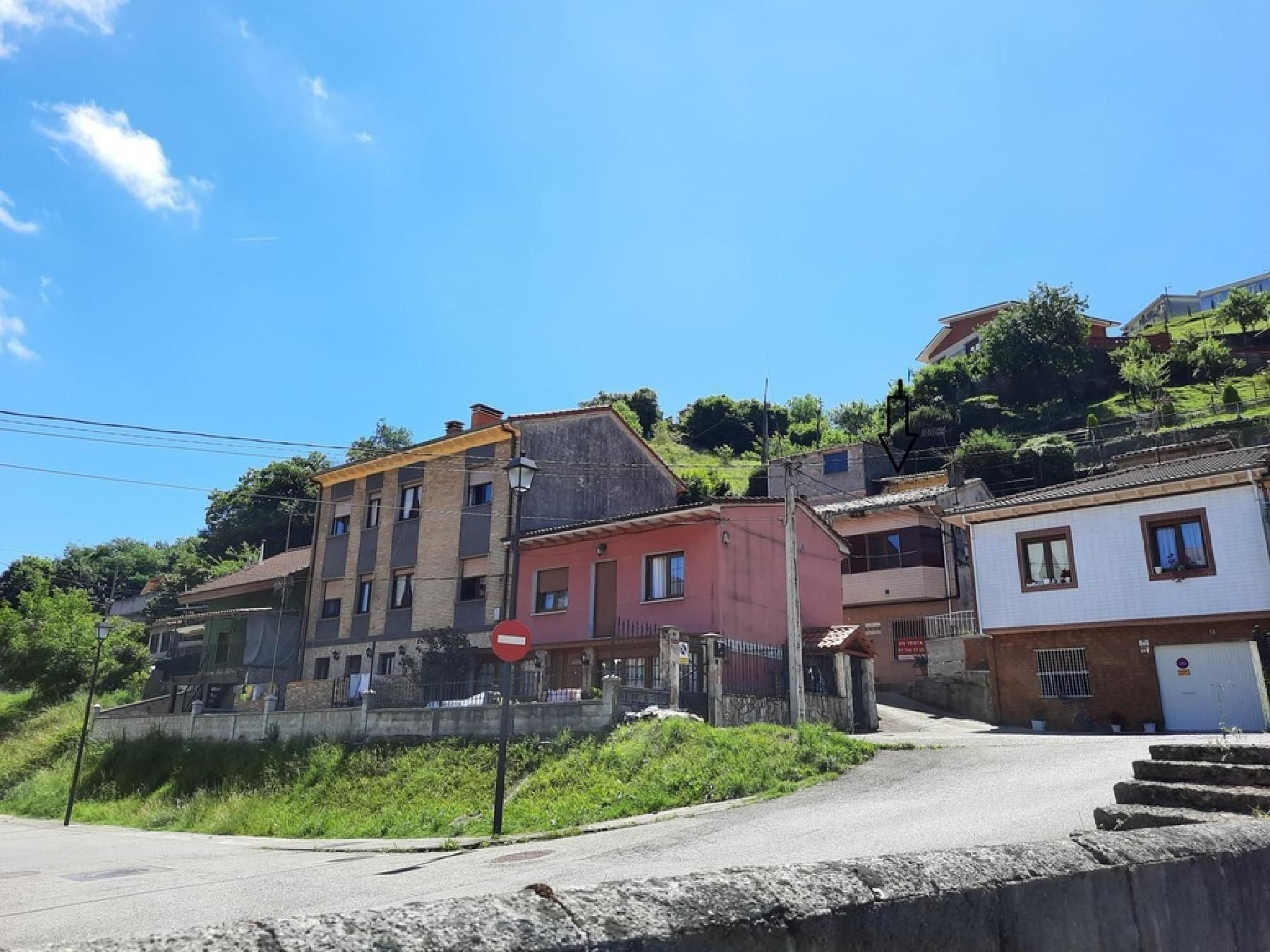 Vista exterior de Casa o xalet en venda en San Martín del Rey Aurelio amb Jardí privat