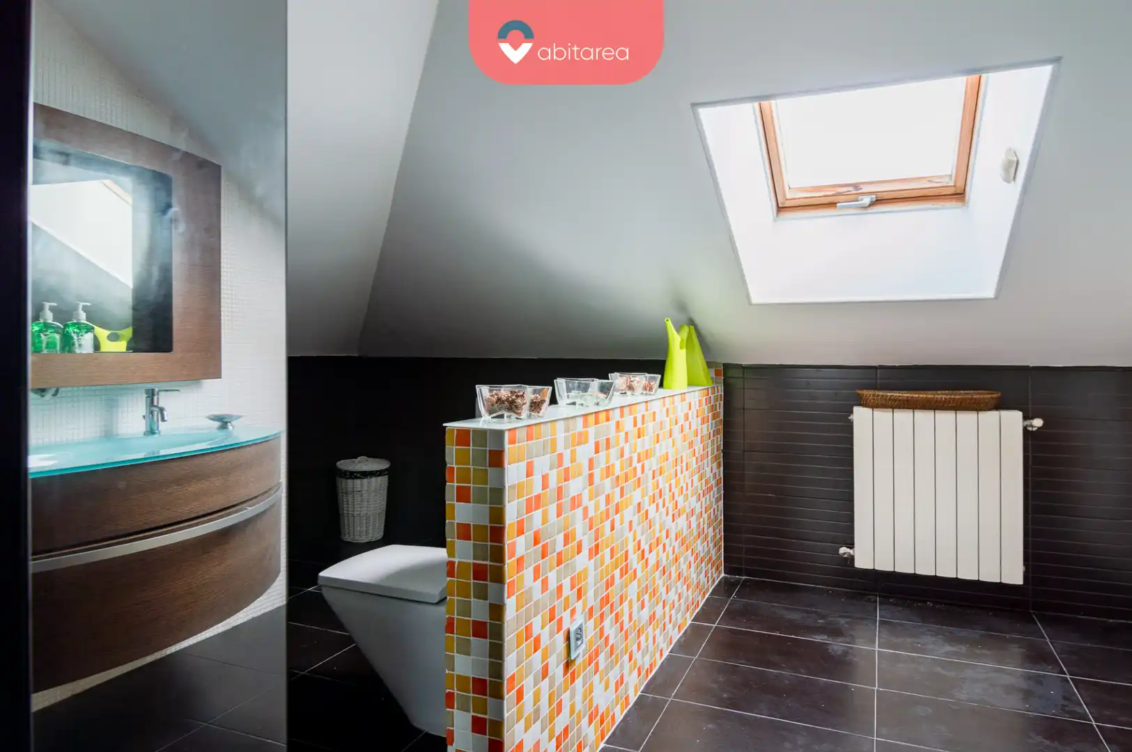 Baño de Casa o chalet en venta en Santa Cruz de Bezana con Calefacción, Jardín privado y Parquet
