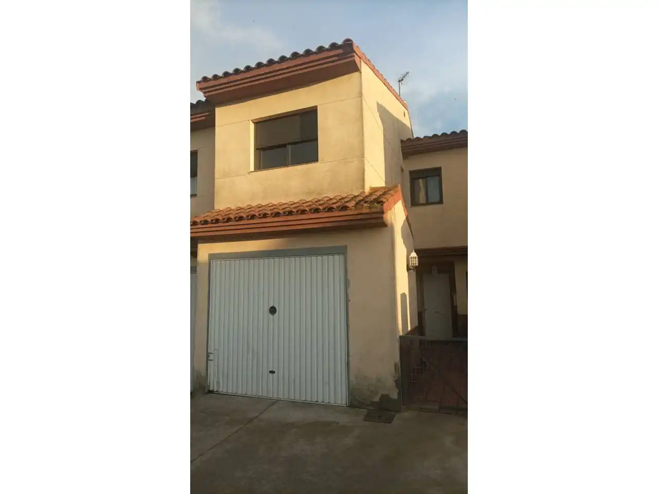 Vista exterior de Casa o chalet en venta en Alfántega con Calefacción y Terraza