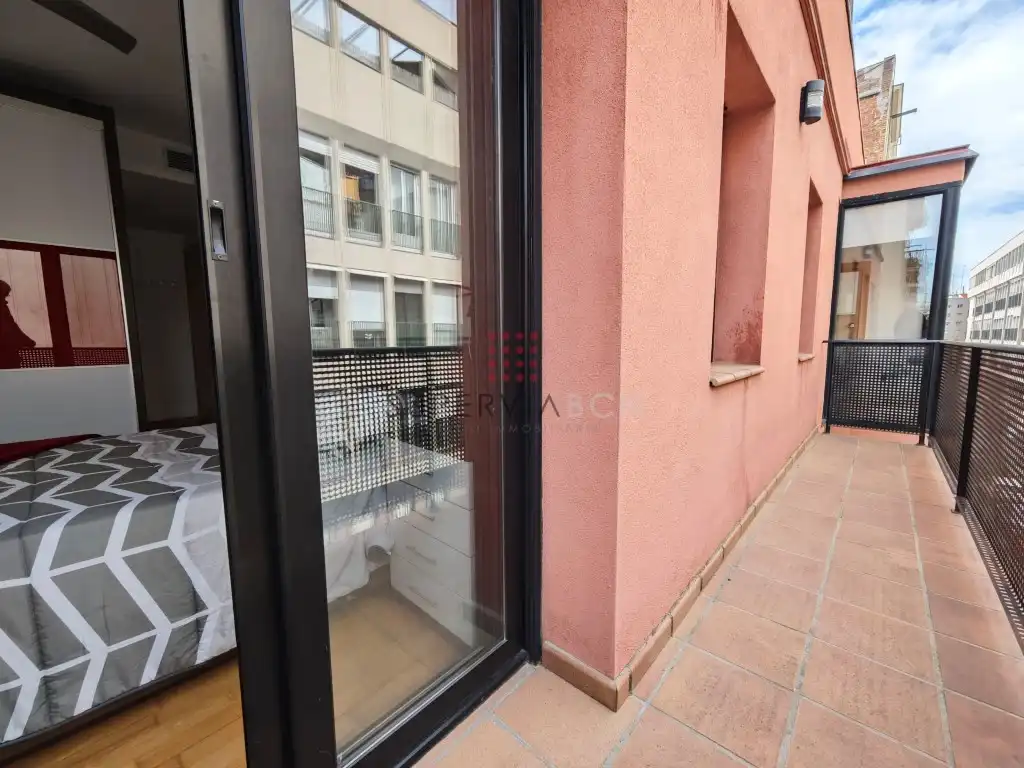 Terrasse von Dachboden zum Verkauf in Barcelona mit Balkon