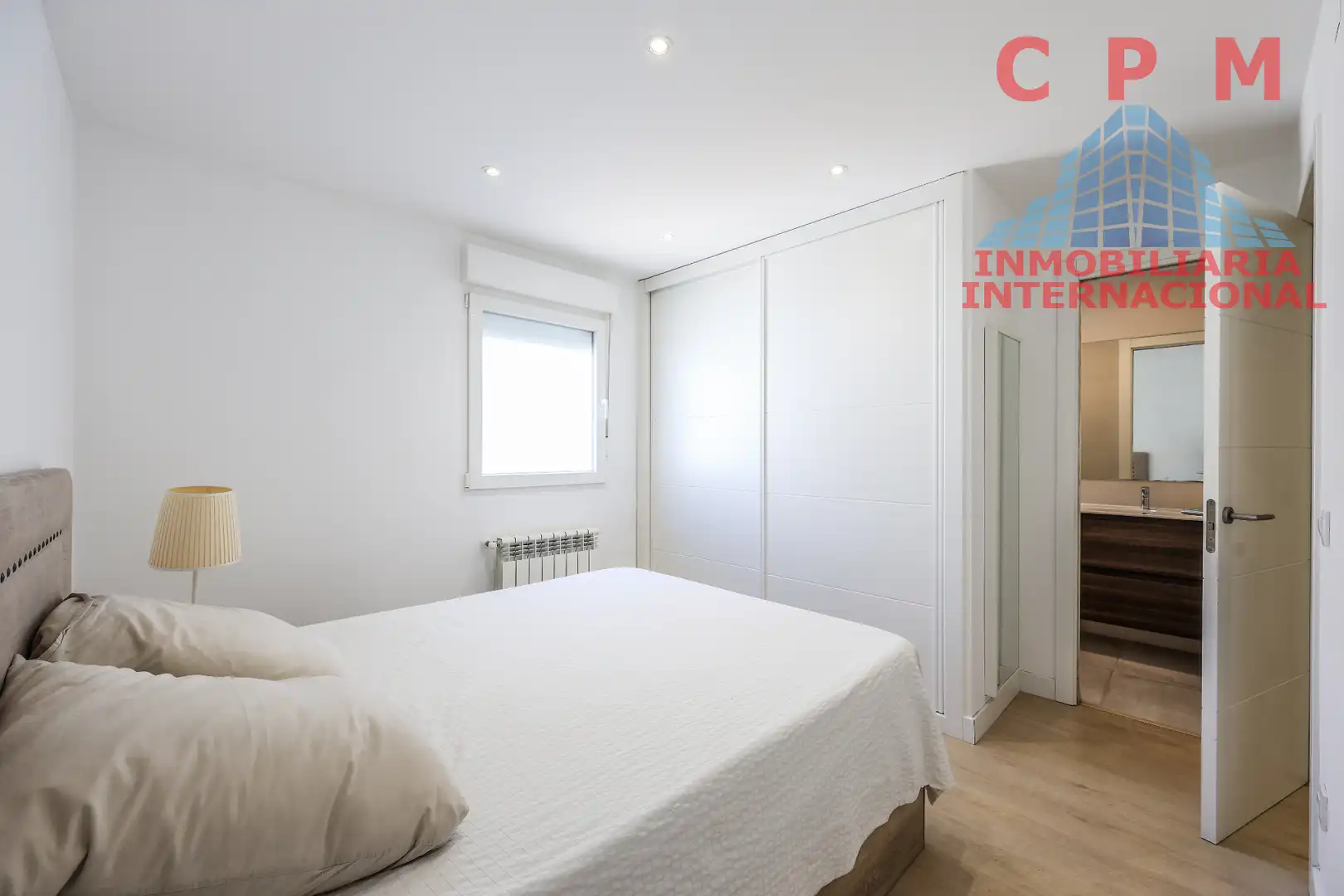 Schlafzimmer von Wohnung zur Miete in Madrid mit Klimaanlage, Heizung und Parkett