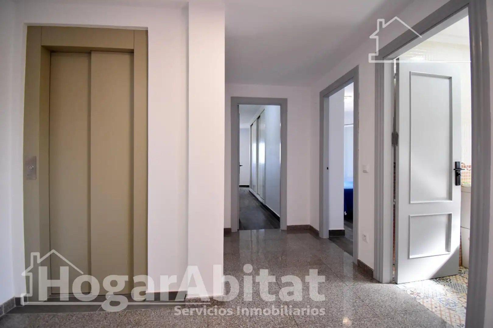 Casa adosada en venta en Guardamar de la Safor con Terraza, Trastero y Balcón