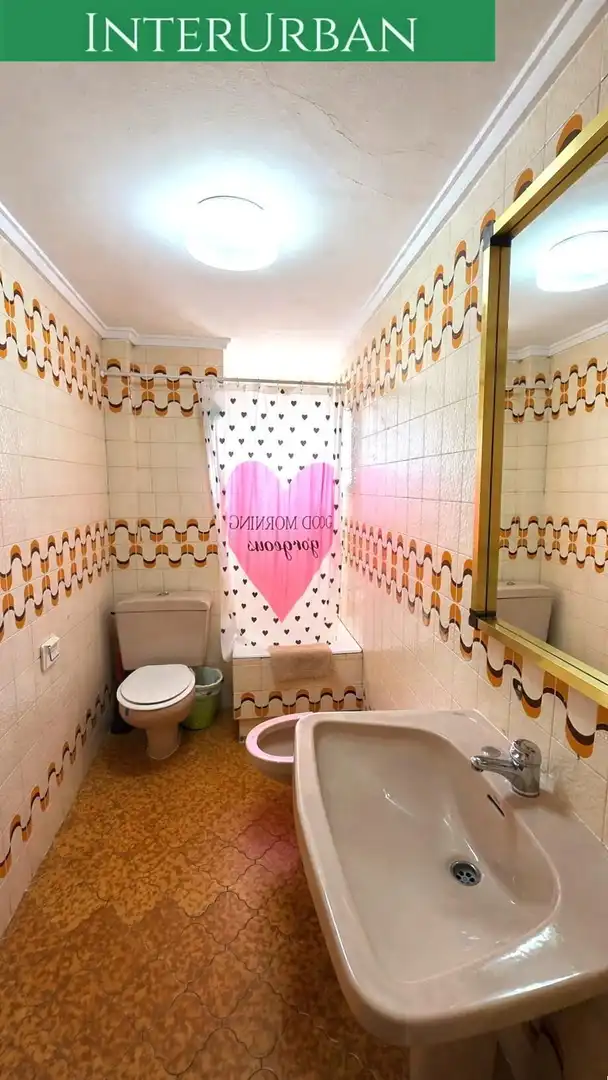 Baño de Piso en venta en Benissanó con Terraza y Balcón
