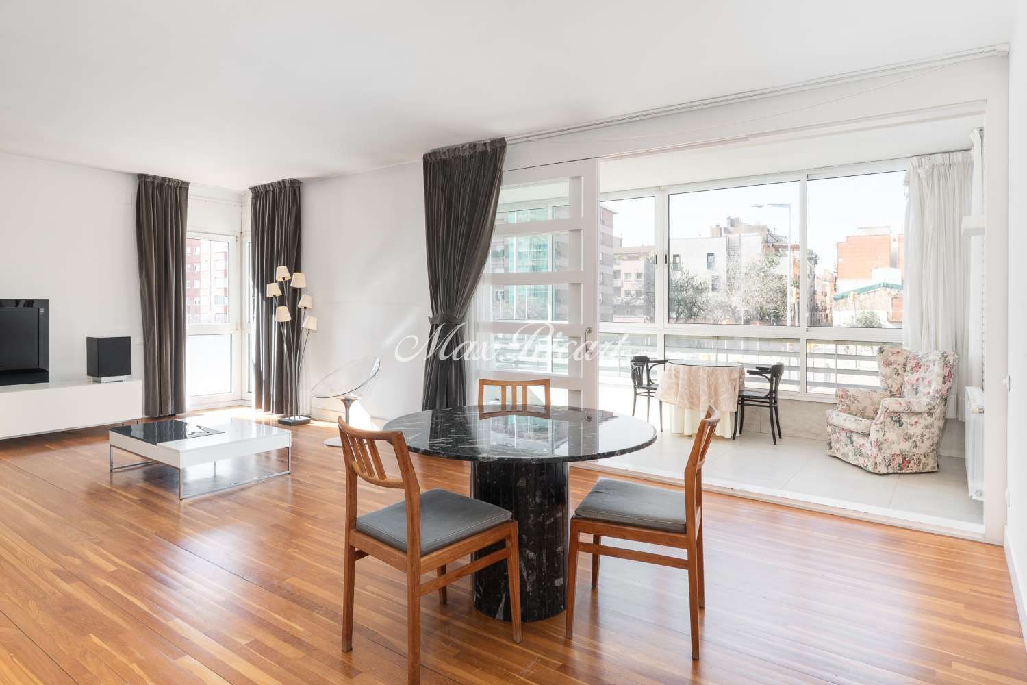 Comedor de Piso en venta en  Barcelona Capital con Aire acondicionado, Calefacción y Terraza