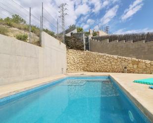 Schwimmbecken von Einfamilien-Reihenhaus miete in El Vendrell mit Klimaanlage, Terrasse und Schwimmbad