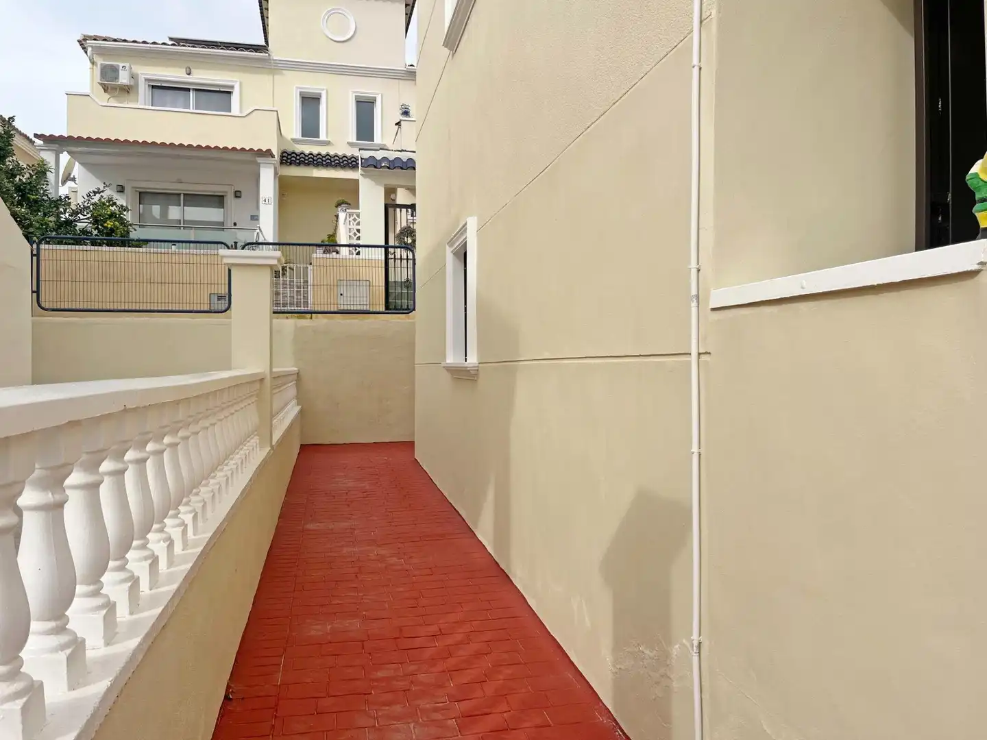 Dúplex en venta en San Miguel de Salinas con Piscina, Amueblado y Piscina comunitaria