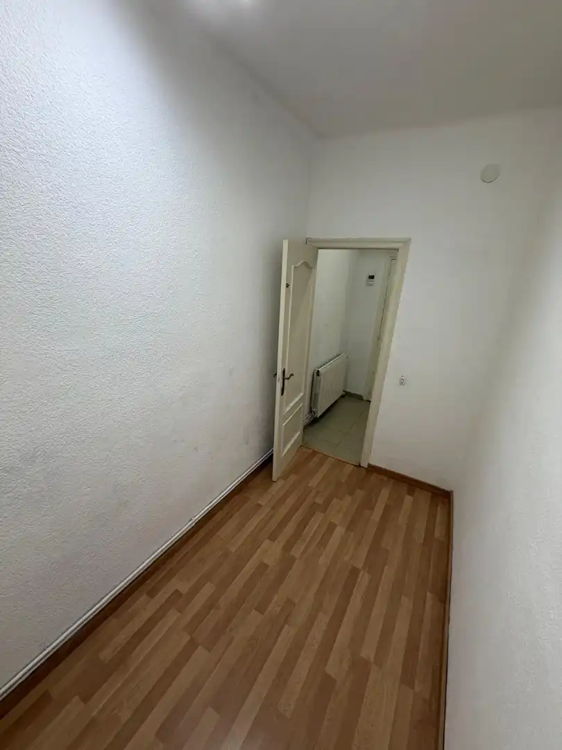 Piso en venta en Sabadell con Calefacción y Balcón