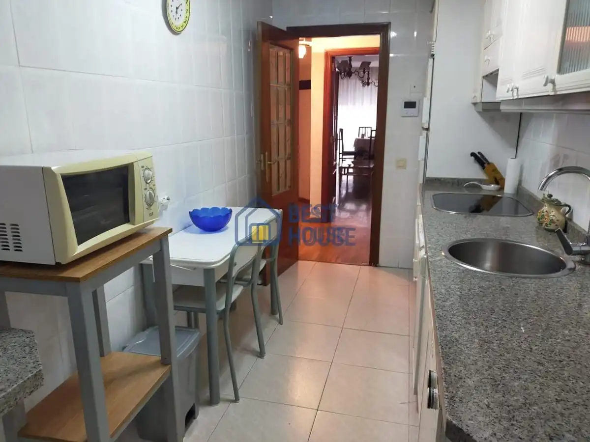 Kitchen of Apartments for rent in San Andrés del Rabanedo  with Heating, Parquet flooring and Furnished