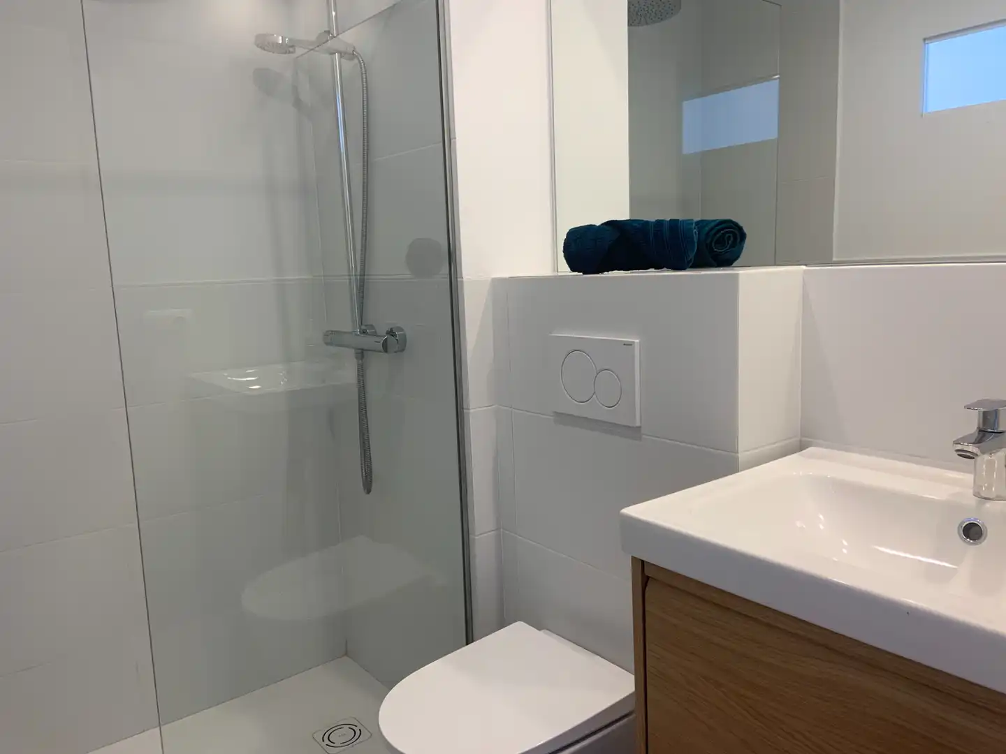 Bathroom of Apartments for sale in Cadaqués, Girona