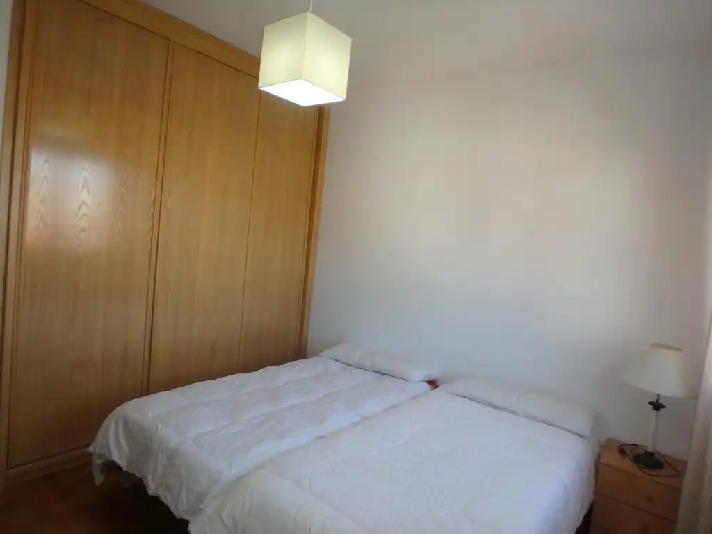 Schlafzimmer von Wohnung zum Verkauf in Yesa mit Heizung und Möbliert