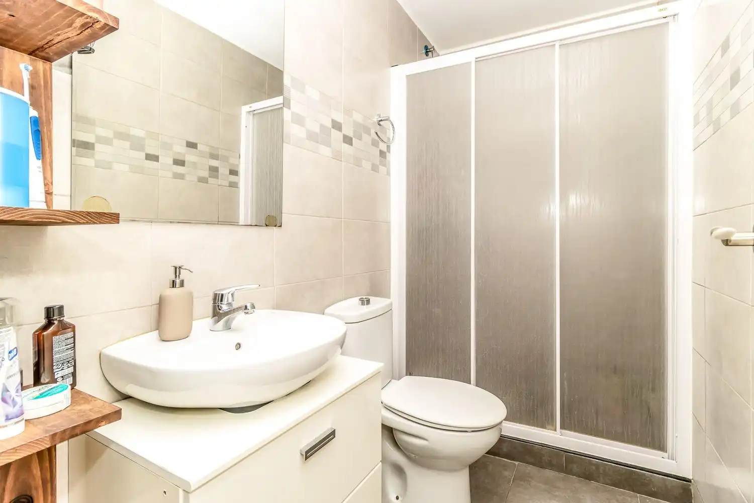 Baño de Edificio en venta en Castellar del Vallès