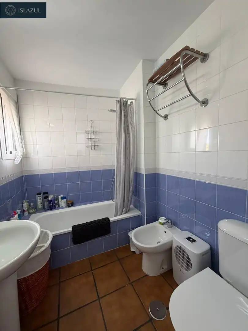 Baño de Dúplex en venta en Islantilla con Aire acondicionado, Calefacción y Jardín privado