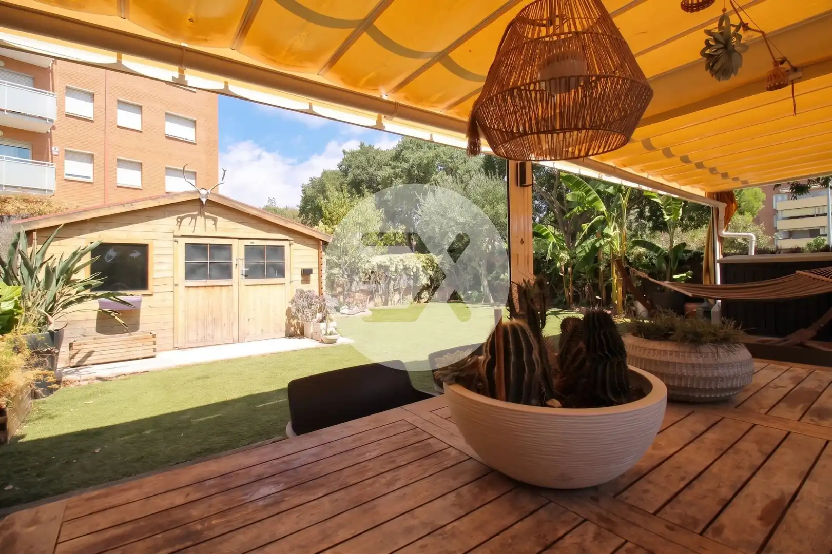 Jardí de Planta baixa en venda en Castelldefels amb Jardí privat i Parquet