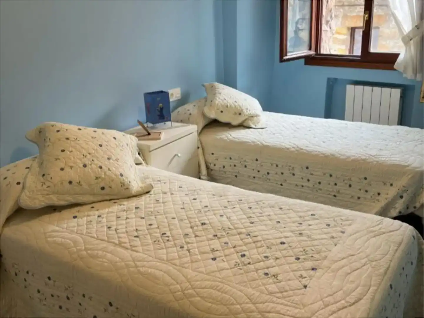 Habitación de Piso en venta en Castro-Urdiales con Parquet y Amueblado