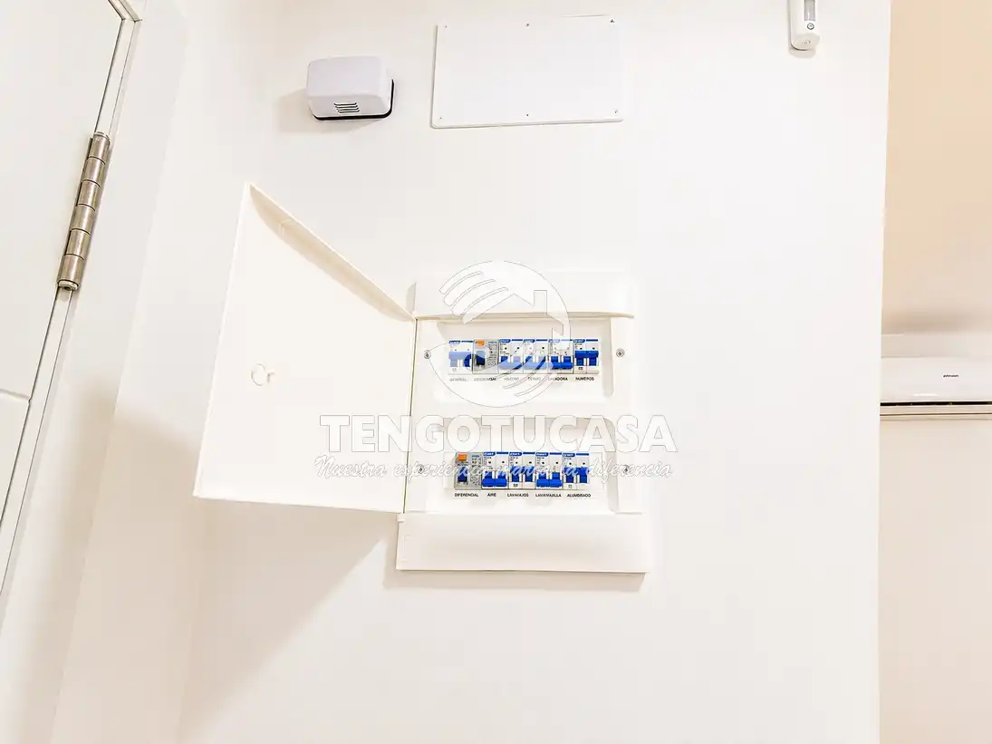 Wohnung zum Verkauf in Madrid mit Klimaanlage, Möbliert und Ofen