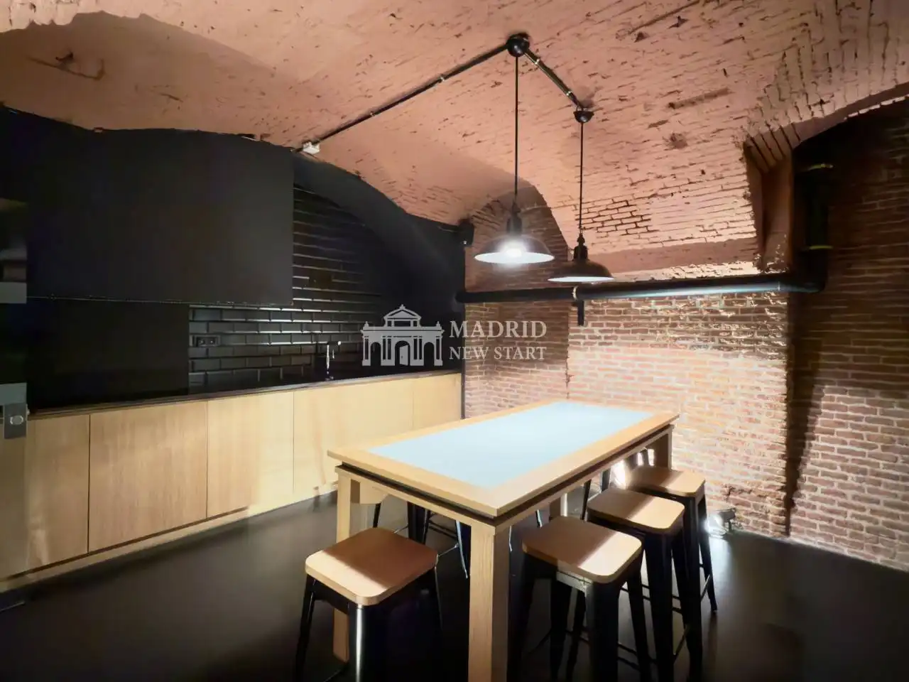 Wohnung zur Miete in Madrid mit Klimaanlage, Heizung und Parkett