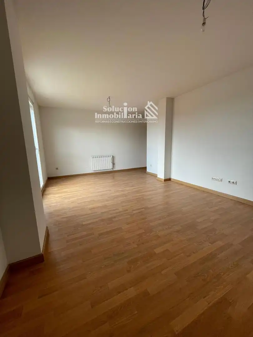 Living room of Attic for sale in Ledesma  with Heating, Terrace and Furnished