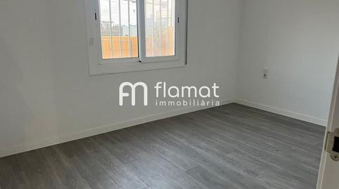 Foto 2 de Planta baixa en venda a Carrer del Pi, Guinardera, Barcelona