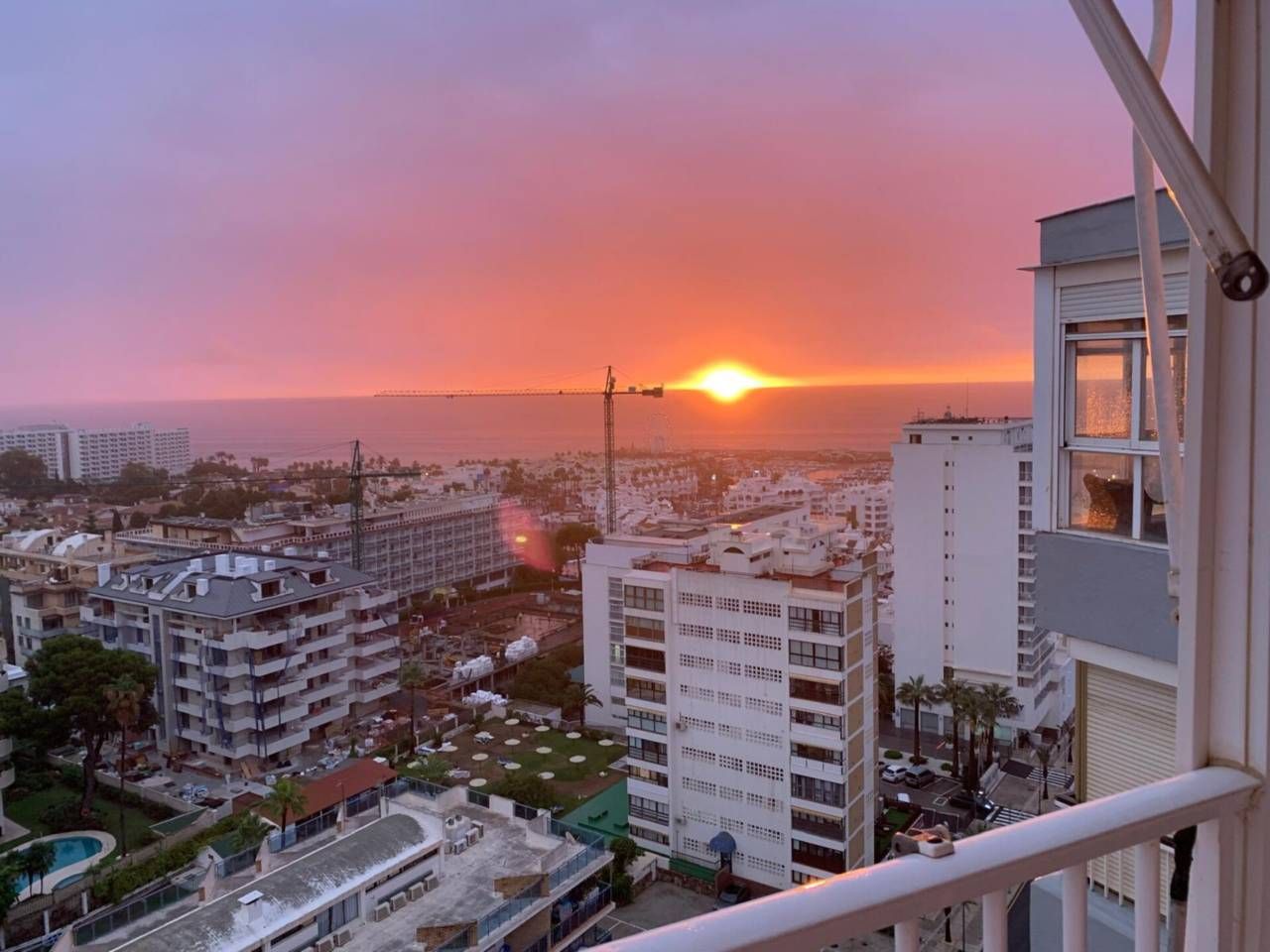 Vista exterior de Apartament en venda en Benalmádena amb Aire condicionat, Calefacció i Terrassa
