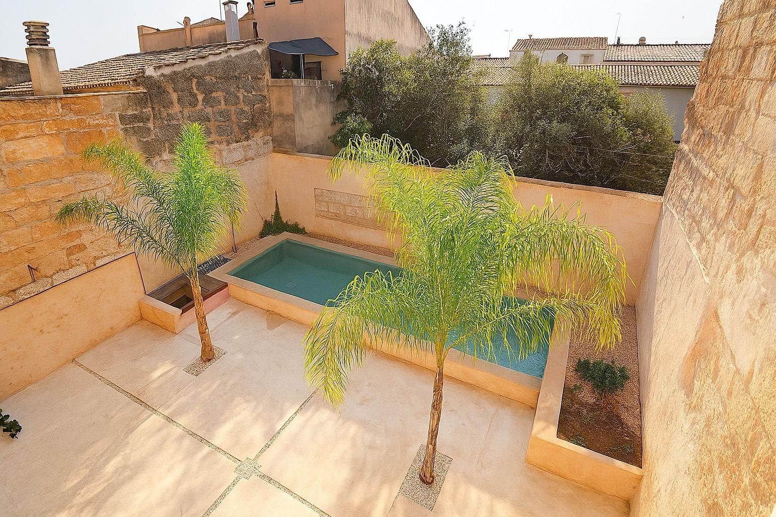 Piscina de Casa adosada en venda en Sa Pobla amb Aire condicionat, Calefacció i Jardí privat