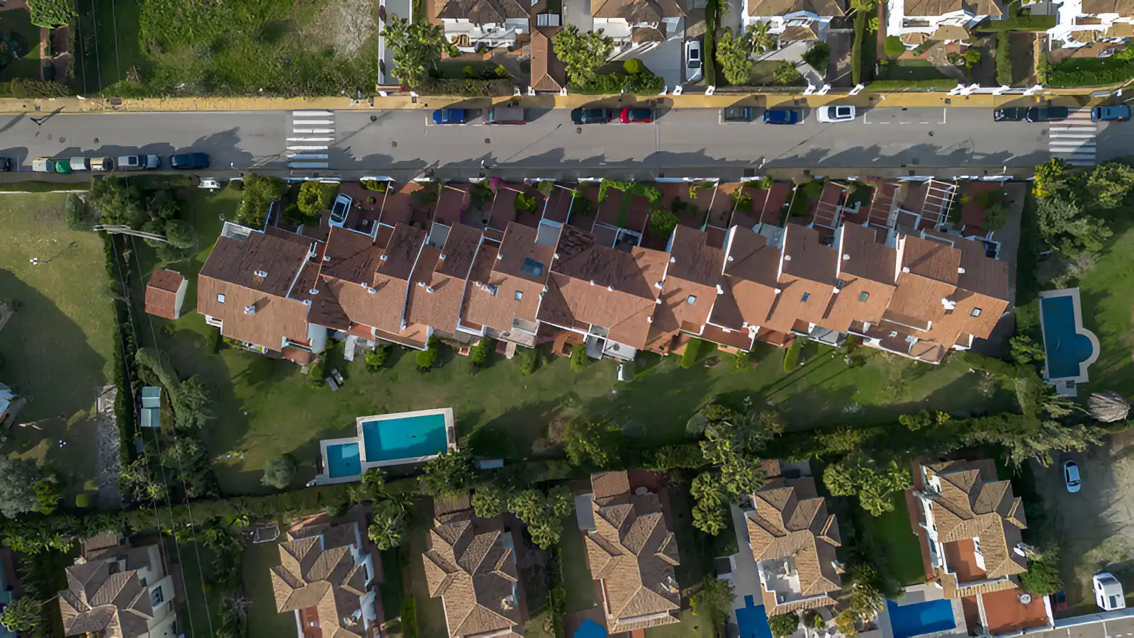 Adossat amb piscina en venda a Estepona Pueblo, imagen 35