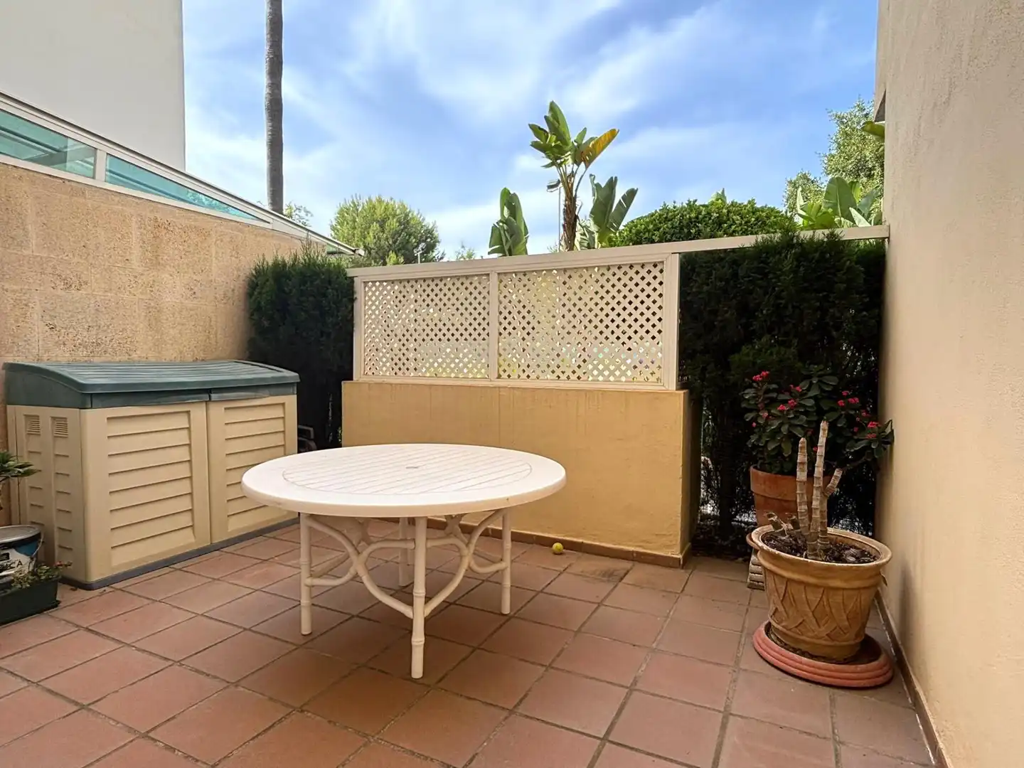 Terraza de Apartamento de alquiler en Marbella con Aire acondicionado, Terraza y Piscina comunitaria