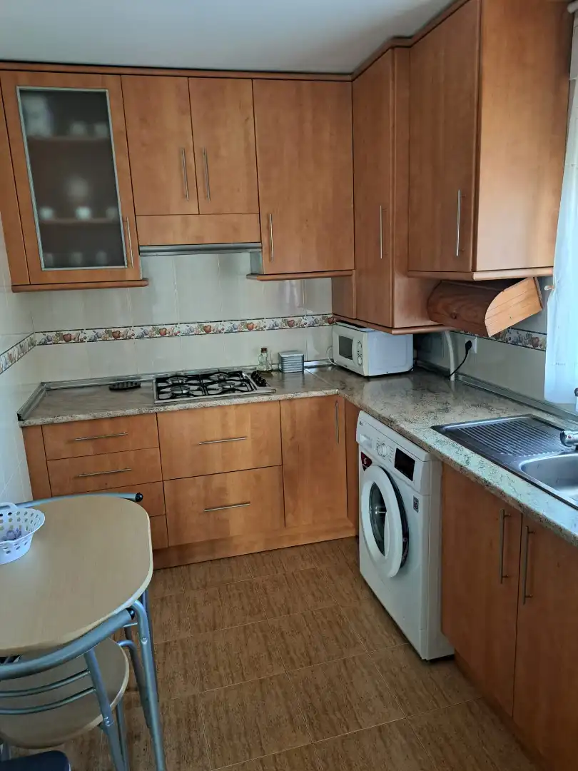 Kitchen of Flat for rent in Maracena  with Air Conditioner, Furnished and Washing machine