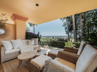 Erdgeschosswohnung mit Pool zum Verkauf in Nueva Andalucía