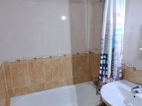 Bany de Pis en venda en San Cristóbal de la Cuesta amb Balcó