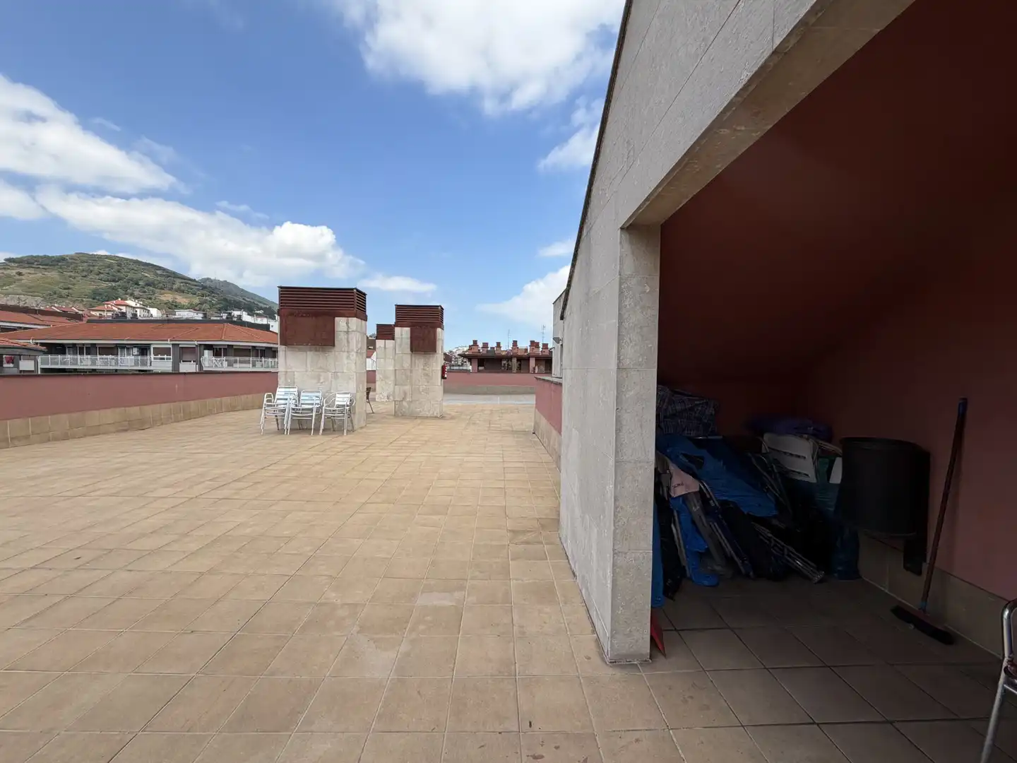 Terrassa de Apartament en venda en Santurtzi  amb Calefacció, Terrassa i Moblat