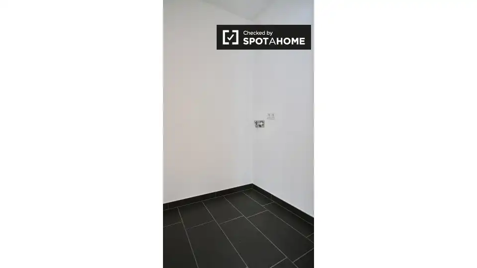 Bany de Apartament per a compartir en Sot de Ferrer amb Aire condicionat, Terrassa i Moblat